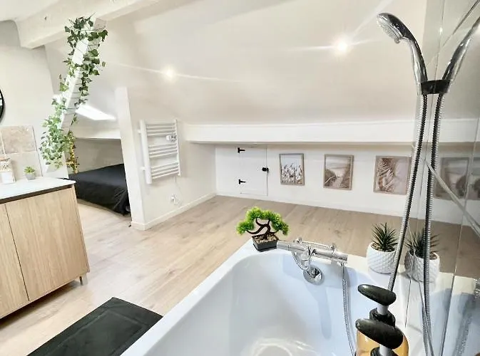 Defoy Getaway - Antibes