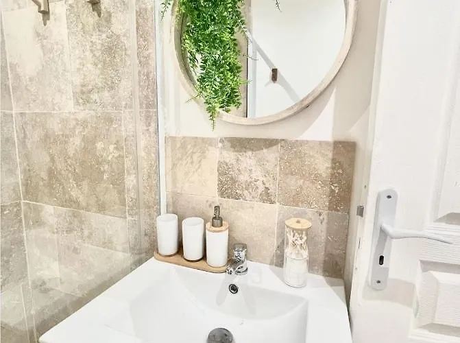 Defoy Getaway - * Antibes