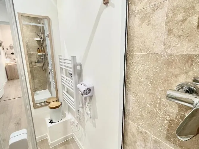 Defoy Getaway - Antibes